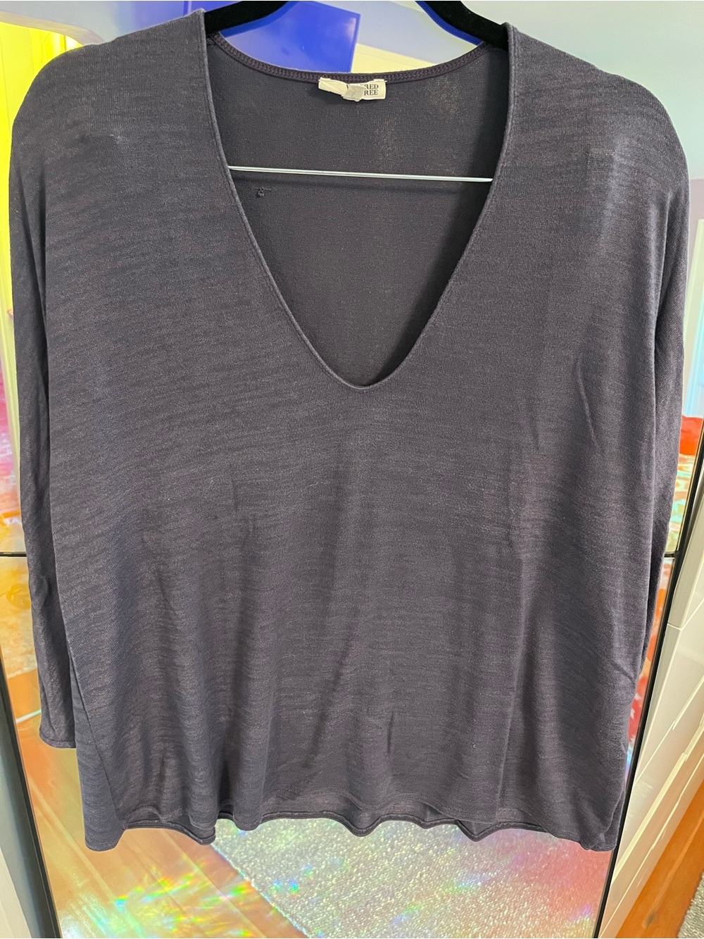 Aritzia V-Neck Tee - Picture 2 of 9